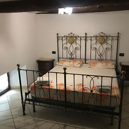 Alleria Naples Luaran gambar