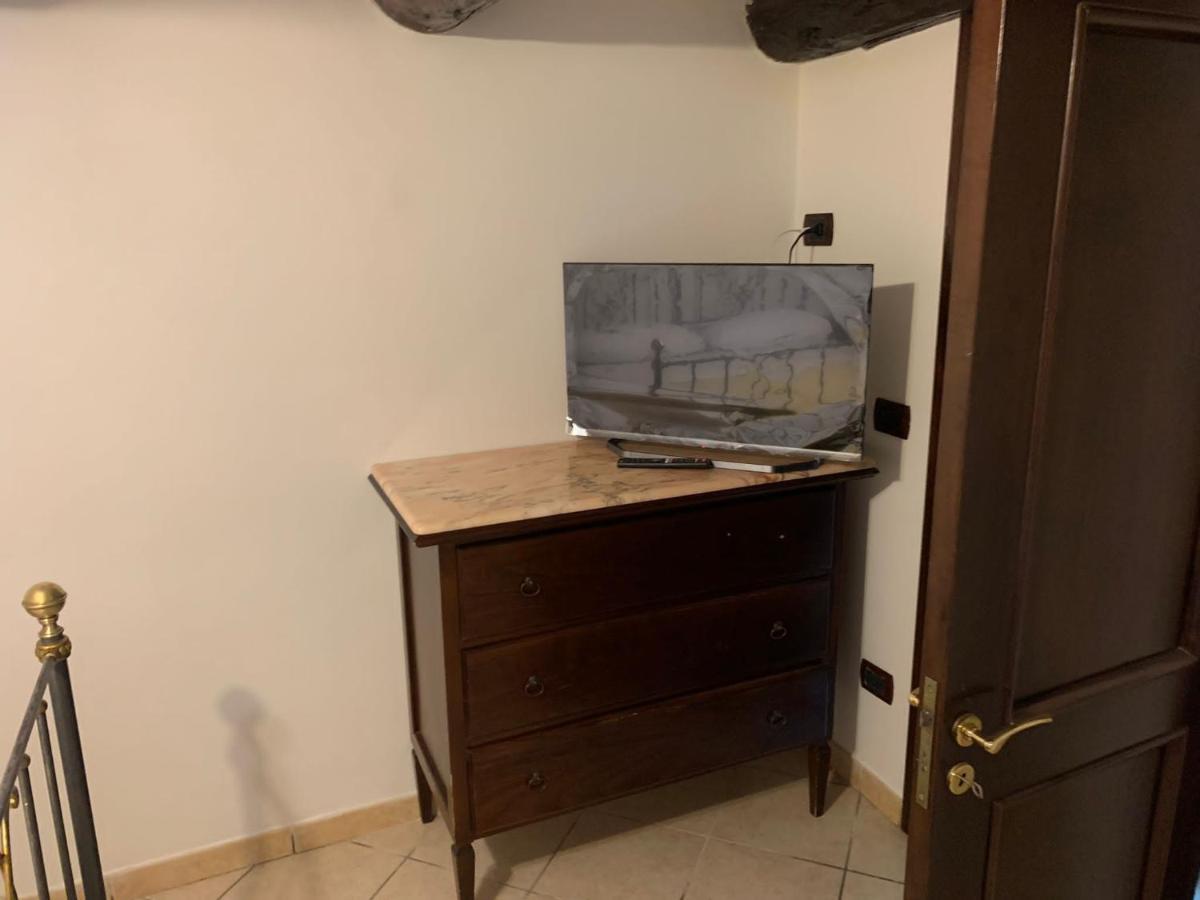 Alleria Naples Luaran gambar