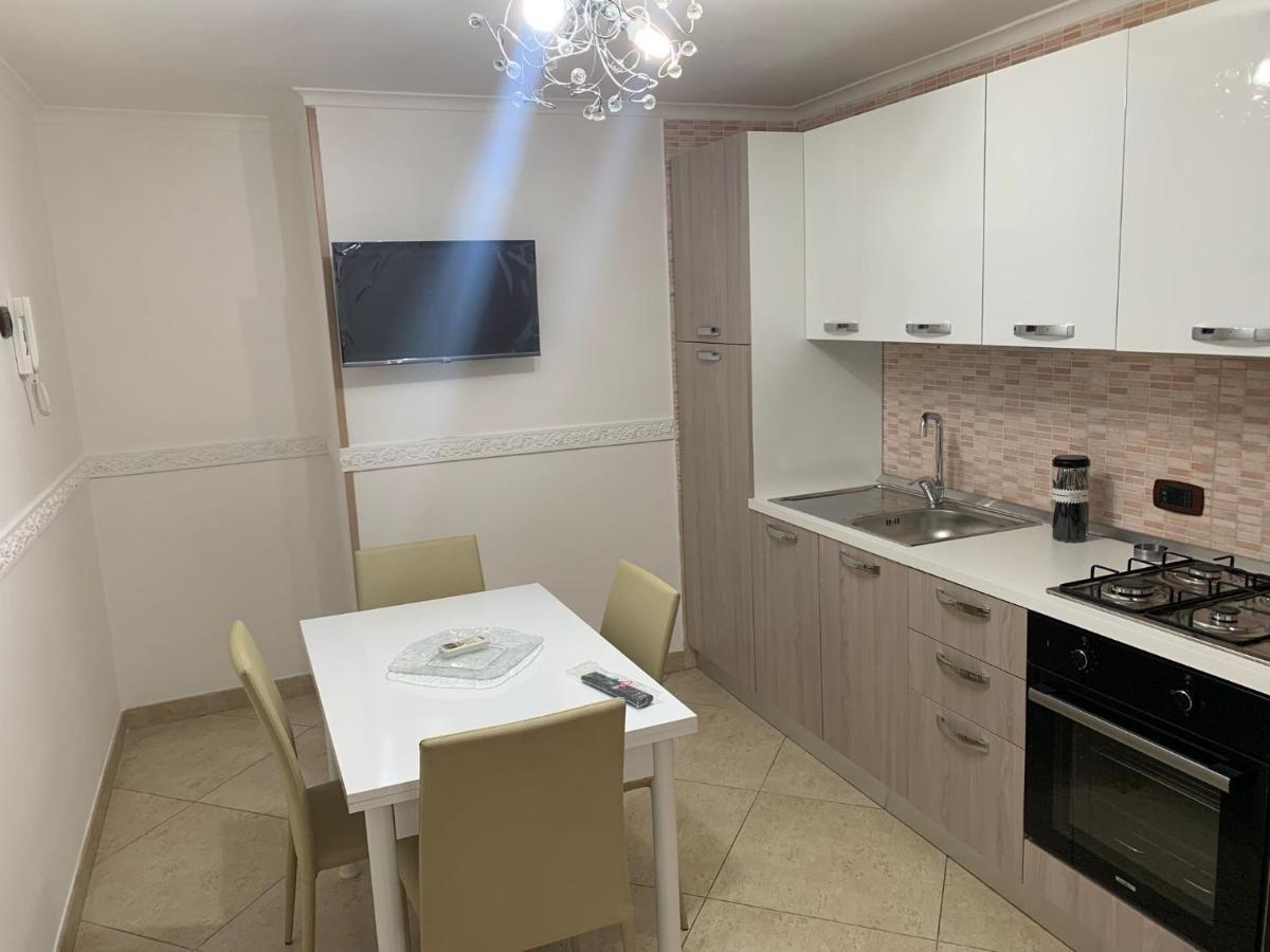 Alleria Naples Luaran gambar
