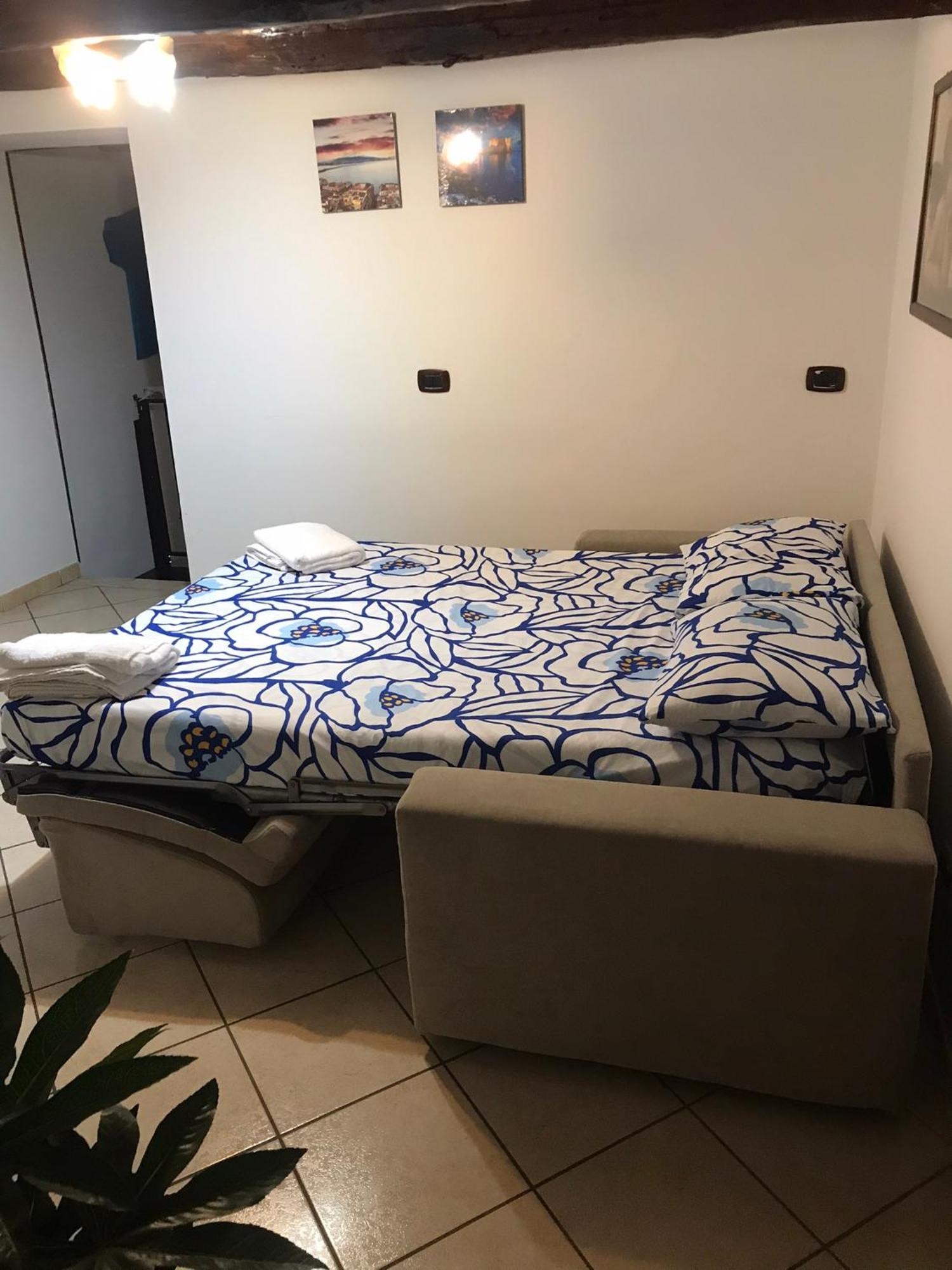 Alleria Naples Luaran gambar