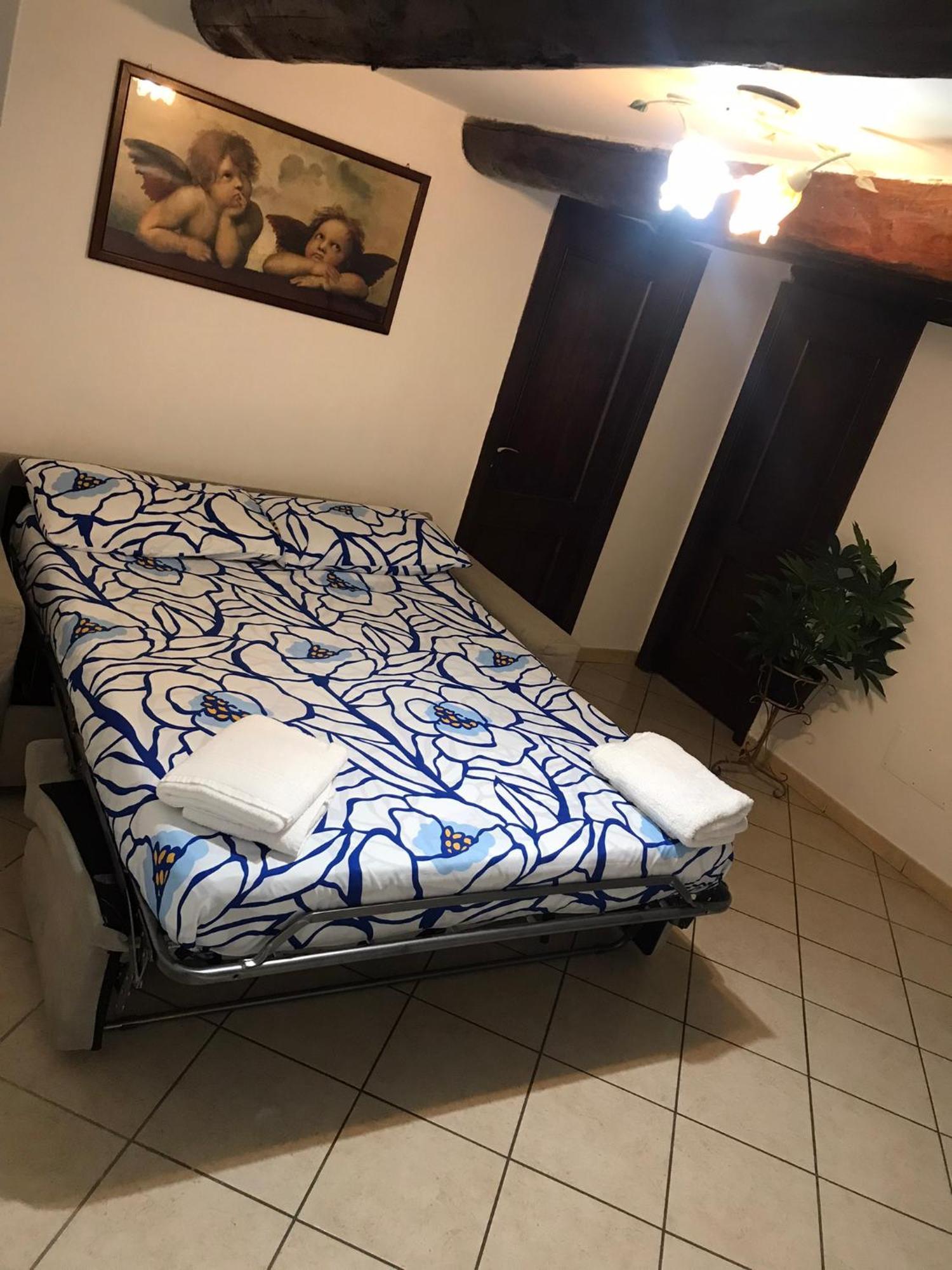 Alleria Naples Luaran gambar
