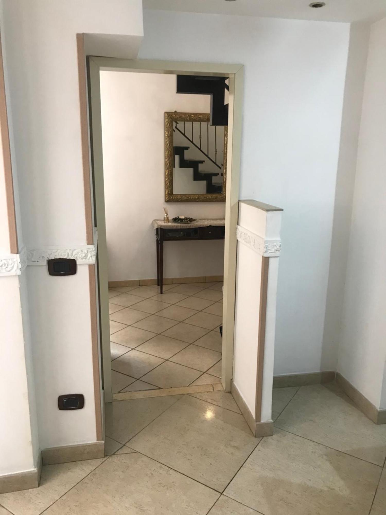 Alleria Naples Luaran gambar